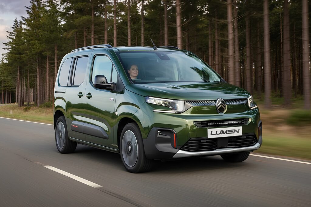 Lumen grillkit Citroen Berlingo 24+