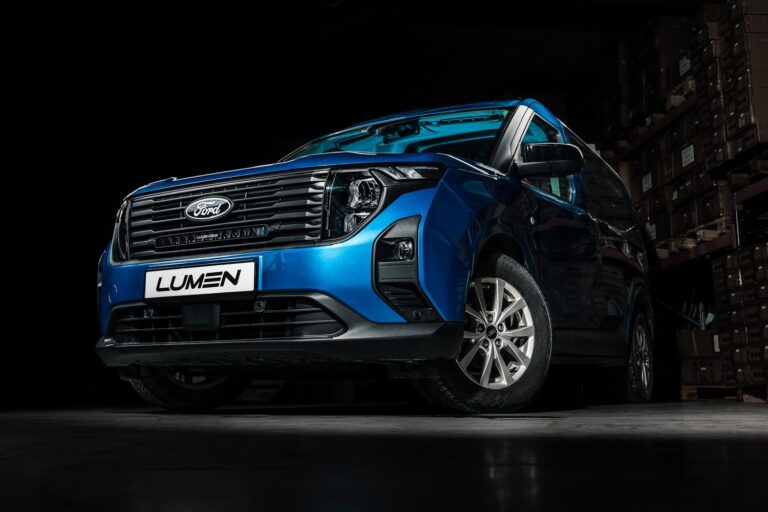 Lumen grillkit Ford Transit Courier Trend/Limited 2024+