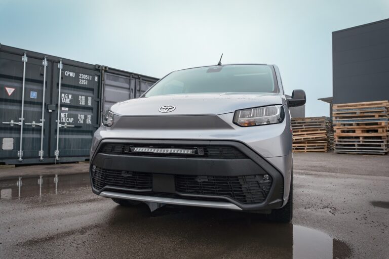 Lazer komplett grillkit Toyota Proace City (2023+) (Linear 18 Elite)