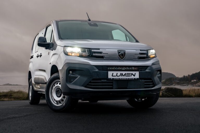 Lumen grillkit Peugeot Partner 2024+