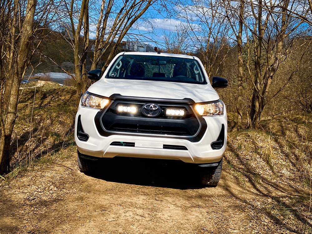 Lazer komplett grillkit Toyota Hilux 2021+